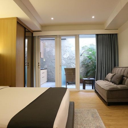 Treehouse Suites - Boutique Serviced Apartment Джакарта Екстер'єр фото