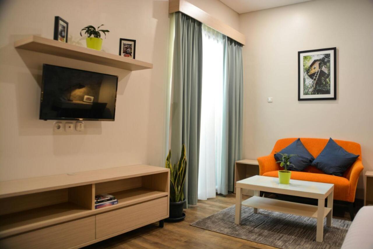Treehouse Suites - Boutique Serviced Apartment Джакарта Екстер'єр фото