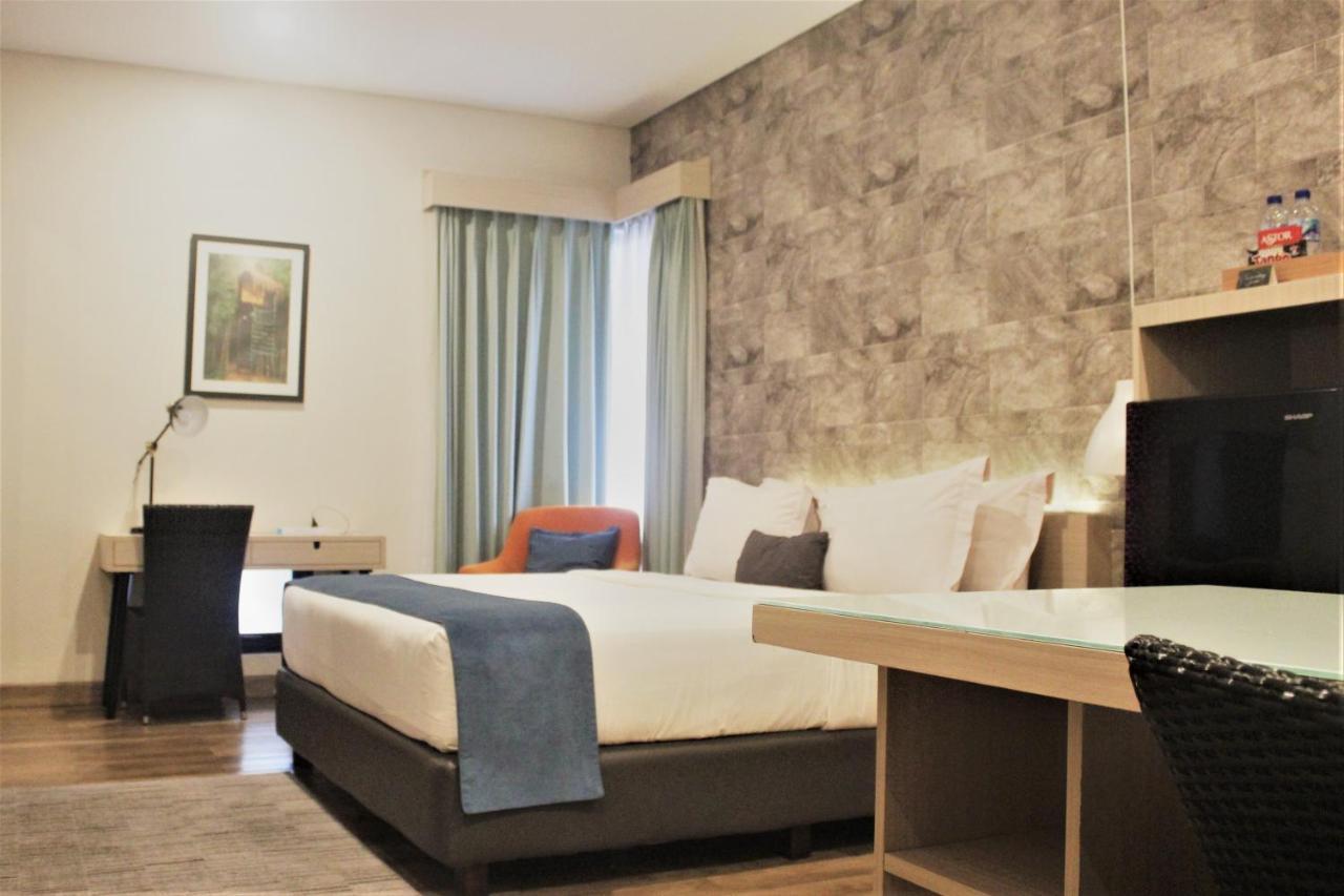 Treehouse Suites - Boutique Serviced Apartment Джакарта Екстер'єр фото