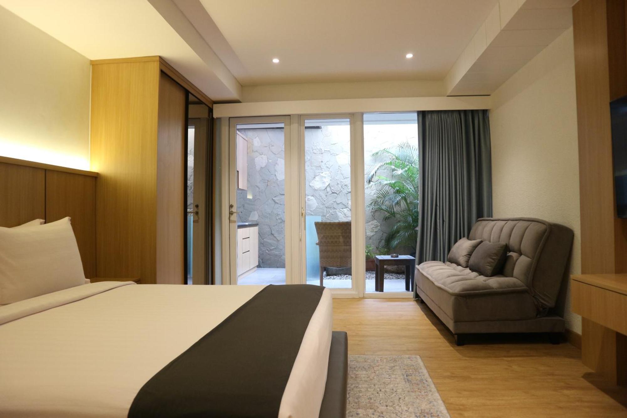 Treehouse Suites - Boutique Serviced Apartment Джакарта Екстер'єр фото