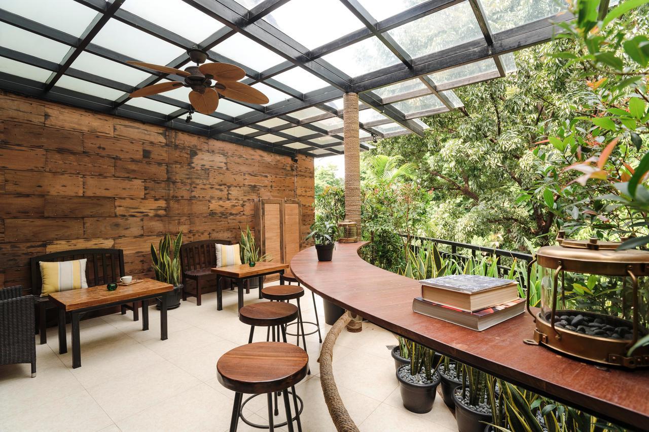 Treehouse Suites - Boutique Serviced Apartment Джакарта Екстер'єр фото