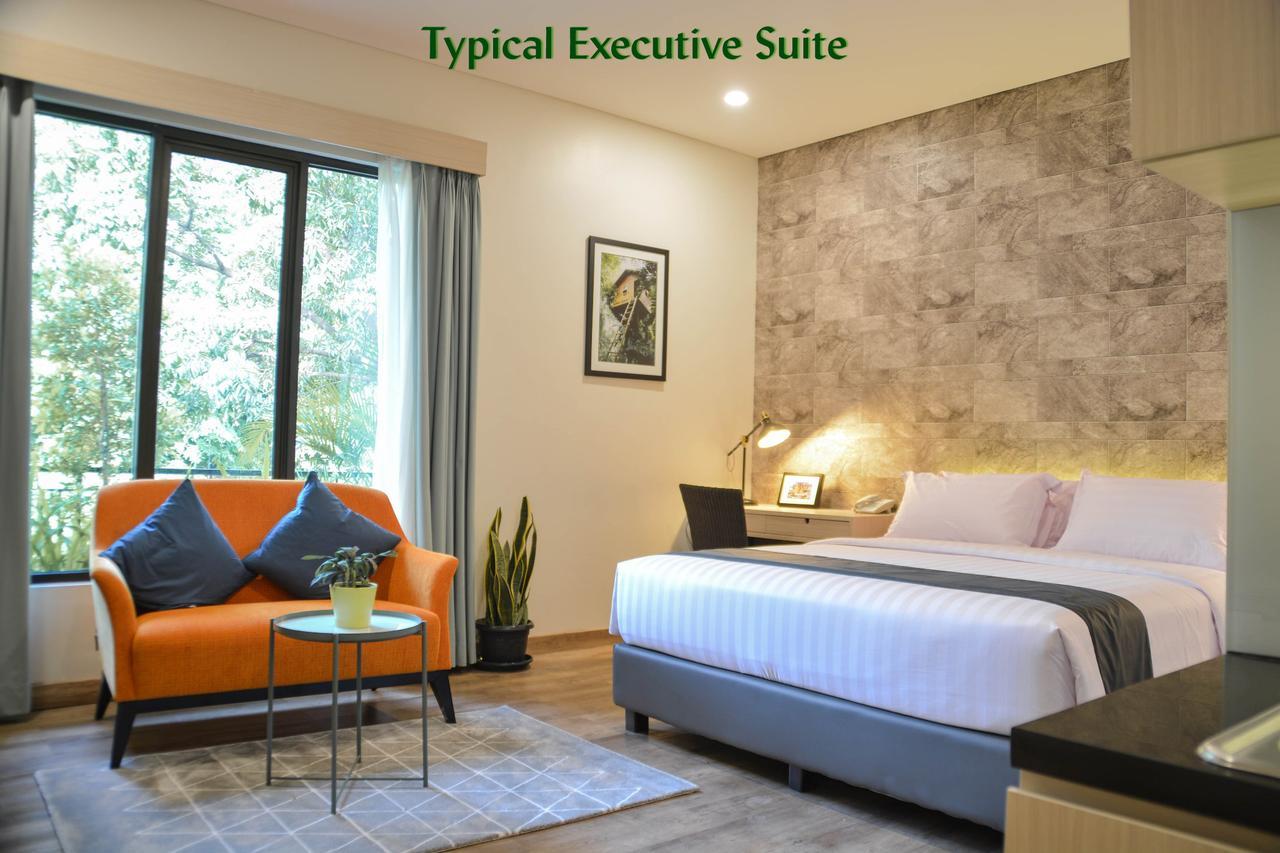 Treehouse Suites - Boutique Serviced Apartment Джакарта Екстер'єр фото